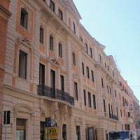 Edificio residenziale Via Leopardi Roma
